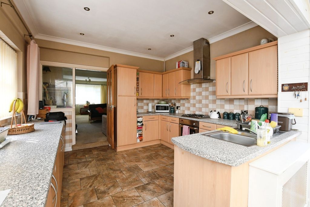 Property photo 2 of 13 Pbox-Img.Jpg
