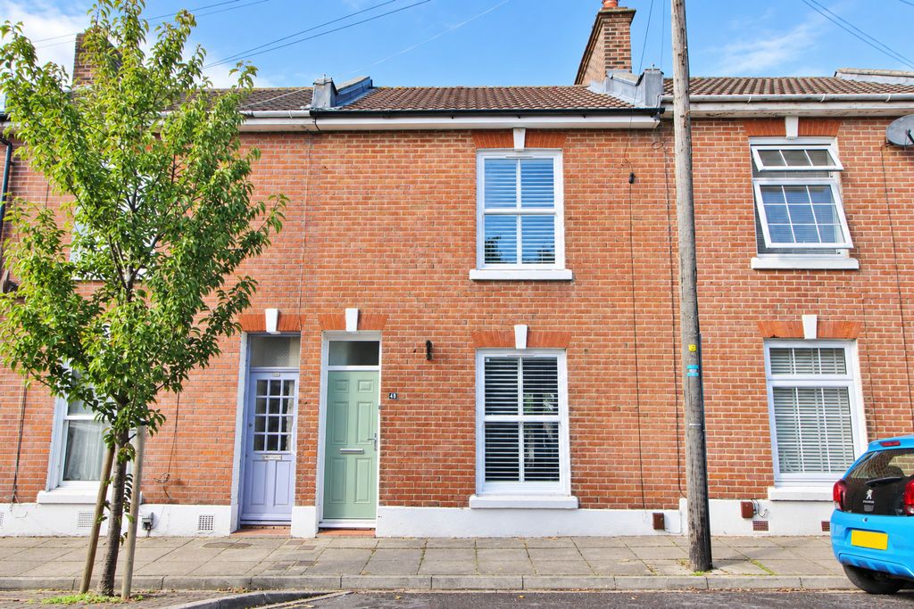 Property photo 1 of 22