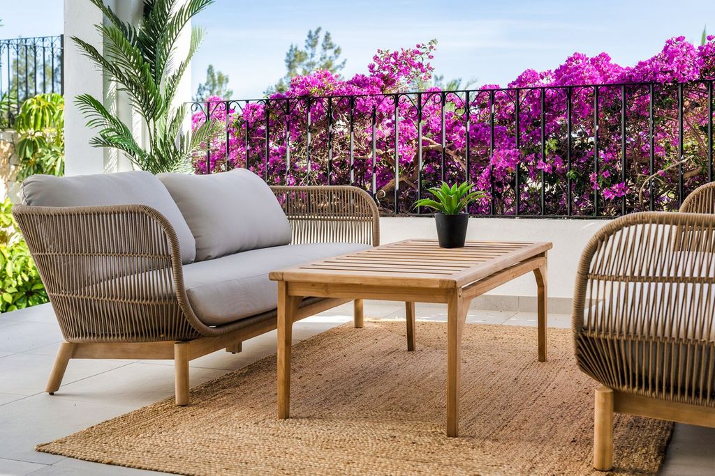 Property photo 1 of 50