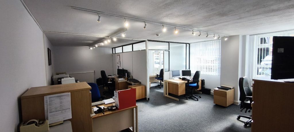 Property photo 3 of 5 Photo20250522175229.Jpg