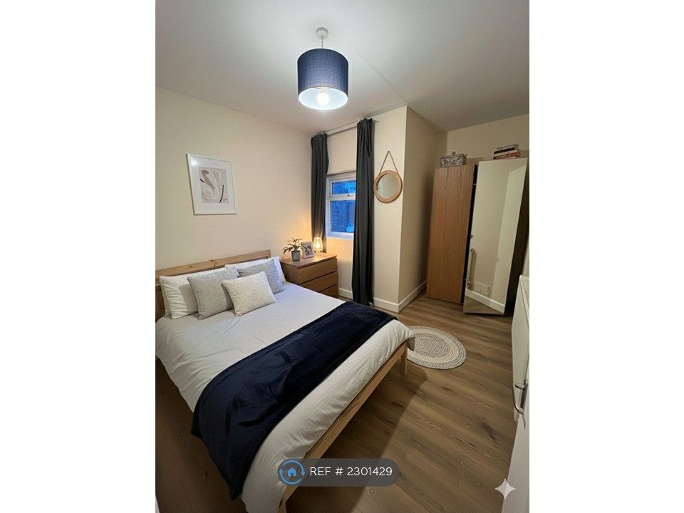 Property photo 2 of 3