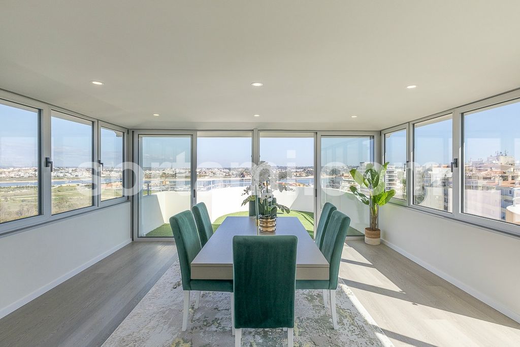 Property photo 3 of 27