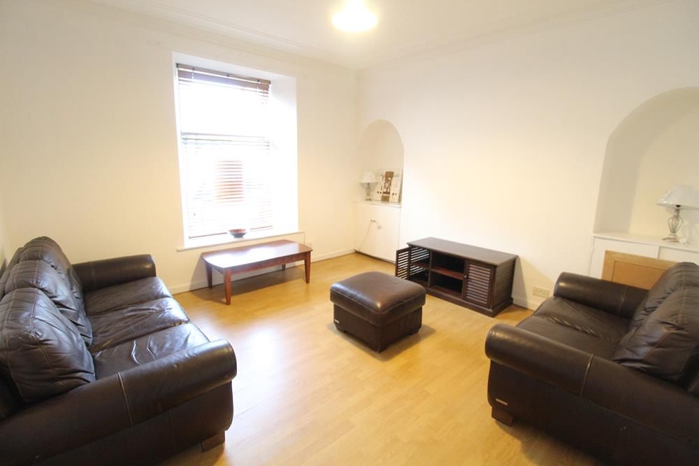 Property photo 2 of 4 Lounge