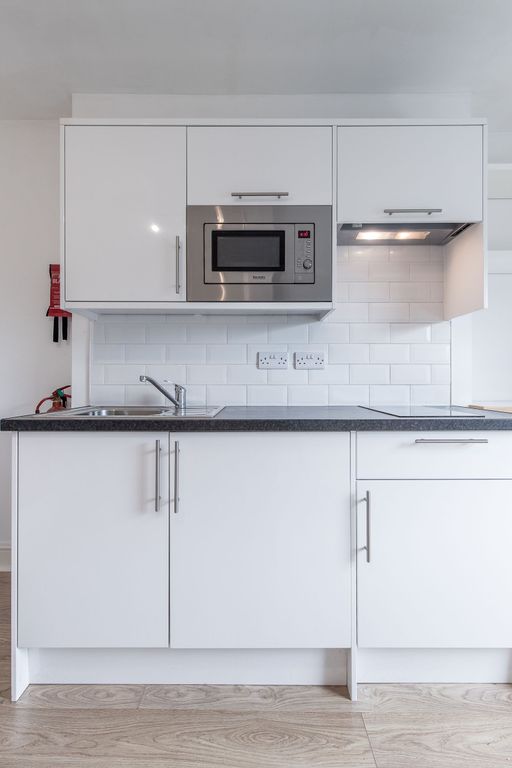 Property photo 2 of 11 Kitchen