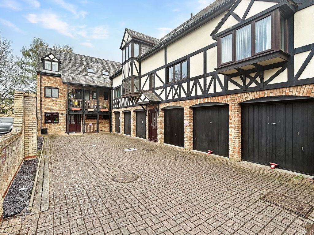 Property photo 1 of 4