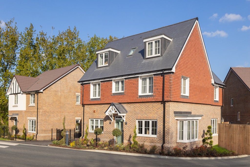 Property photo 1 of 14 Edmund Park, Kings Langley