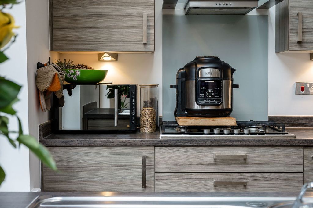 Property photo 3 of 29