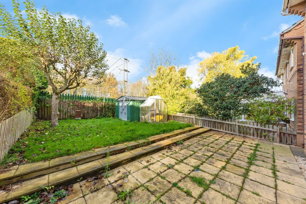 Property photo 1 of 18