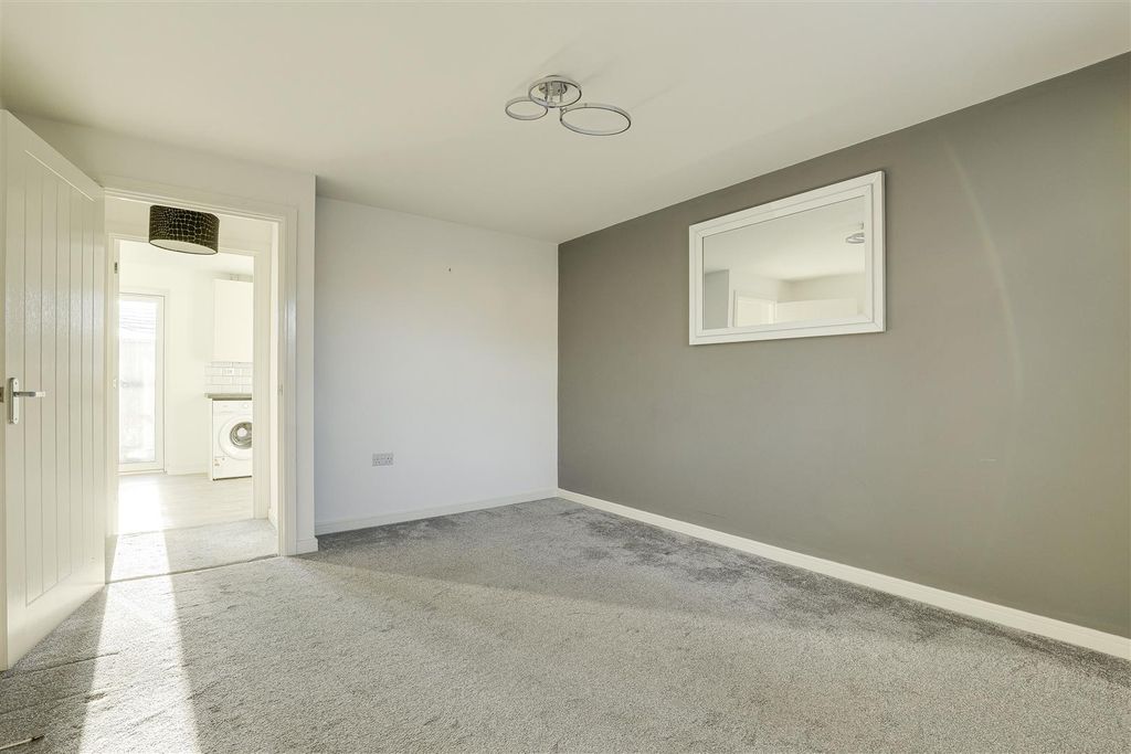 Property photo 3 of 16 03.Jpg