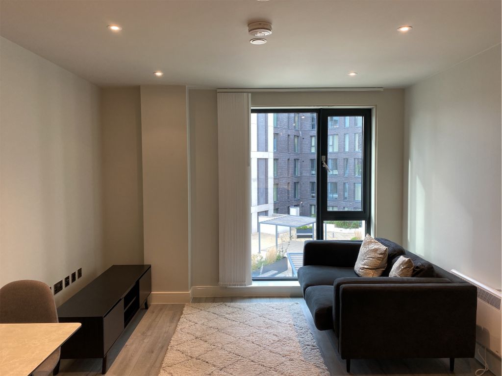 Property photo 3 of 12