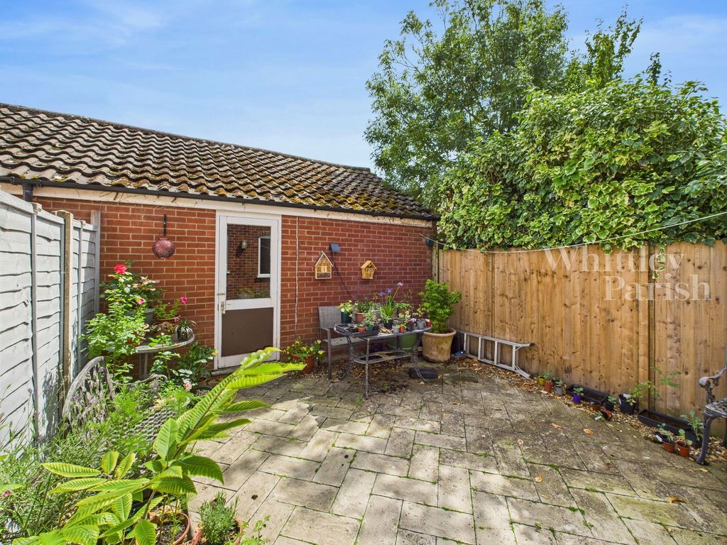 Property photo 2 of 11