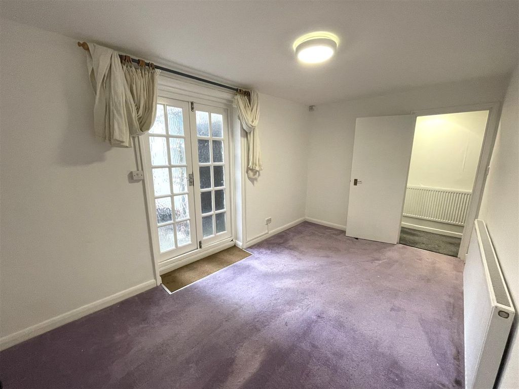 Property photo 3 of 13 Img_8440.Jpg