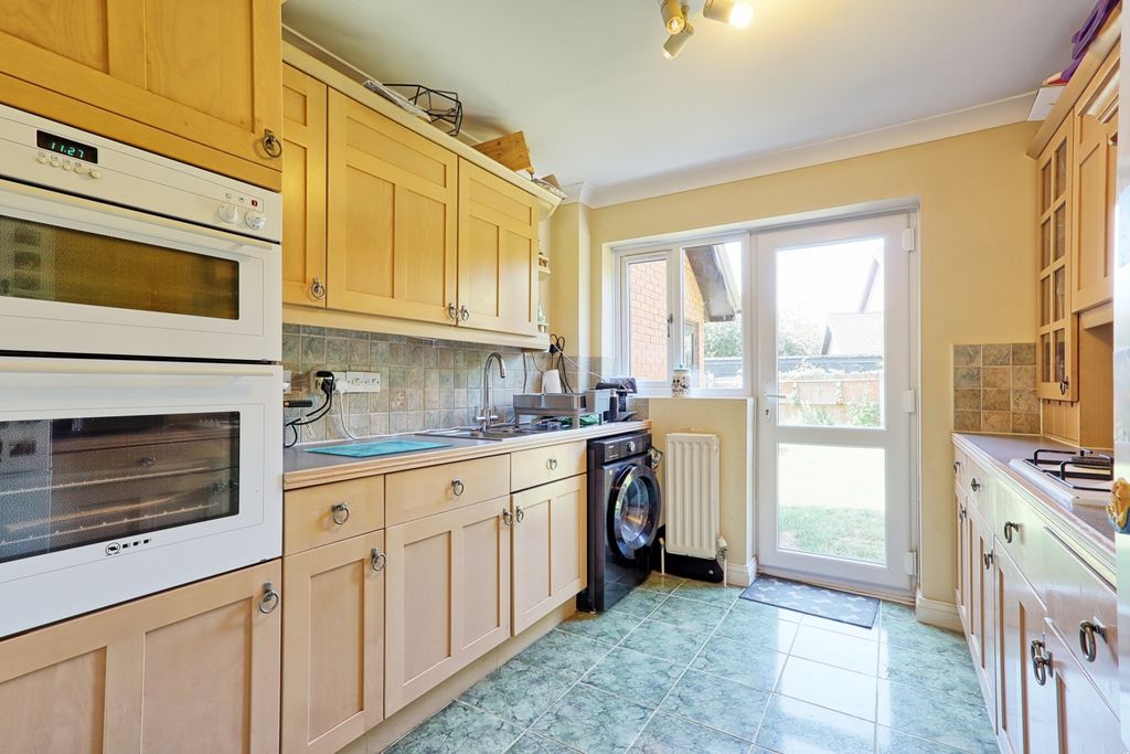 Property photo 3 of 23 Picture No. 07