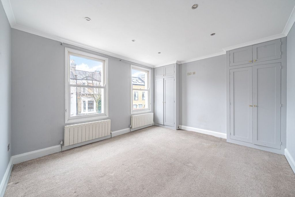 Property photo 1 of 12 Picture No. 05