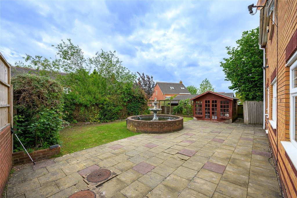 Property photo 2 of 39 Picture No. 13