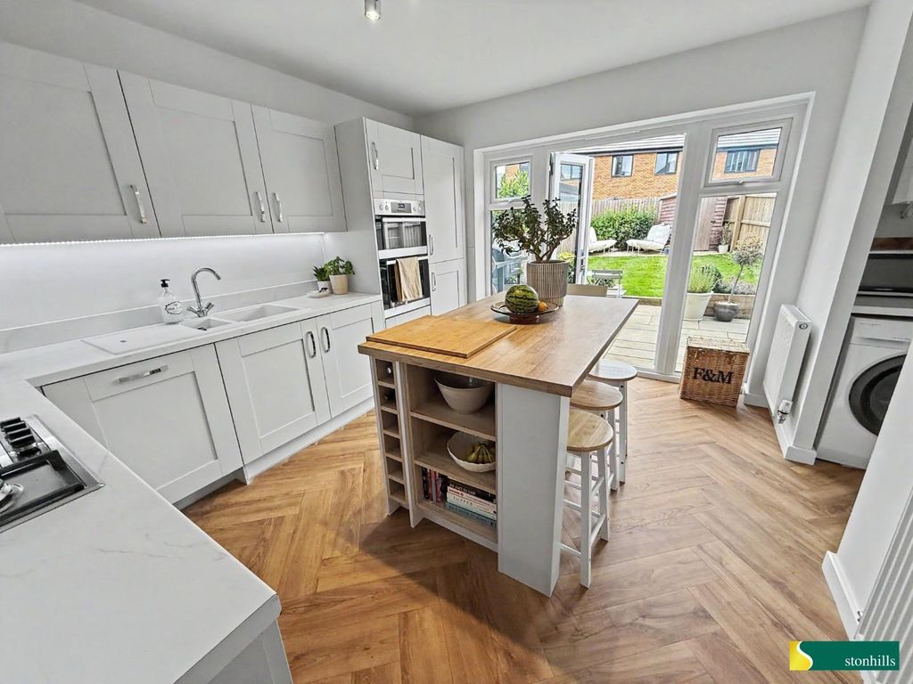 Property photo 3 of 14 8.Jpg