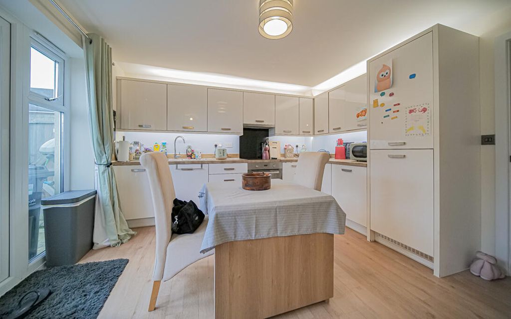 Property photo 3 of 14 P1068809.Jpg