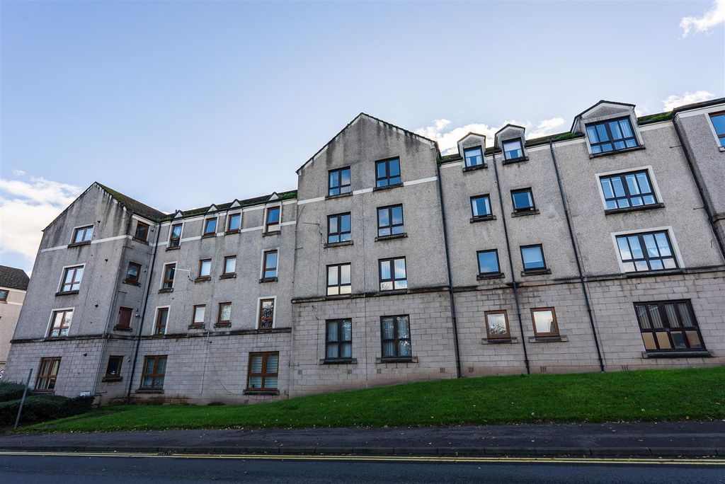 Property photo 1 of 13 Dsc00796-Hdr.Jpg