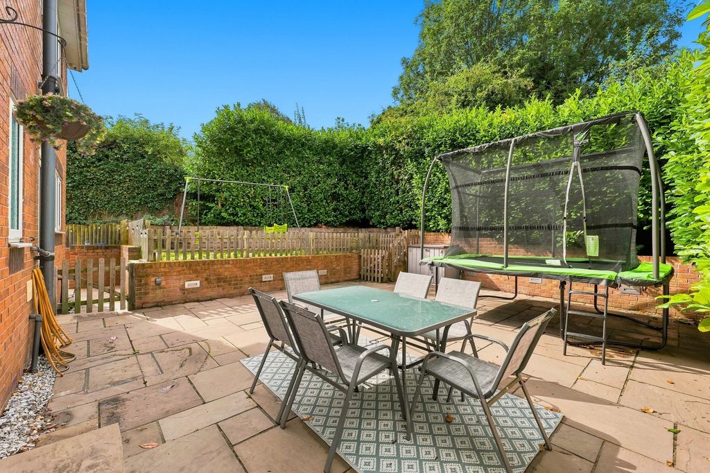 Property photo 3 of 53