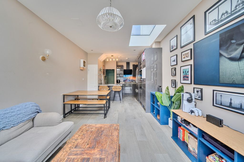 Property photo 3 of 15 1524466-6-1A0Cdc6...