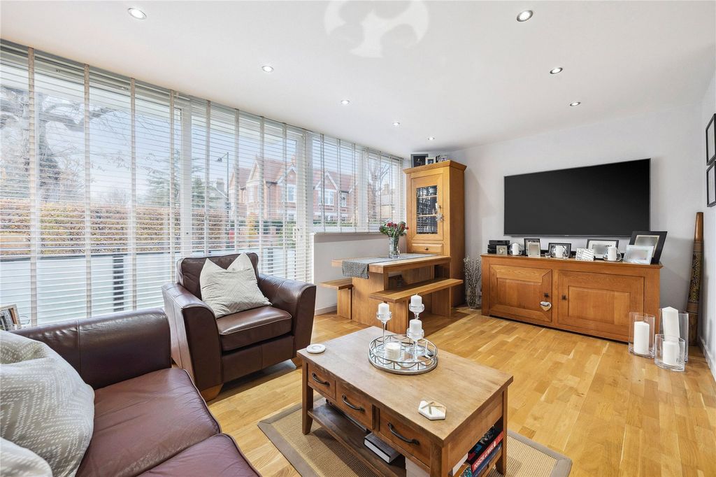 Property photo 3 of 8 Picture No. 03