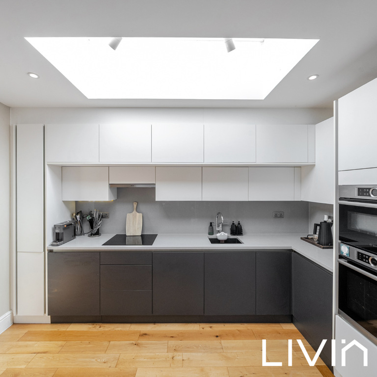 Property photo 3 of 15 11