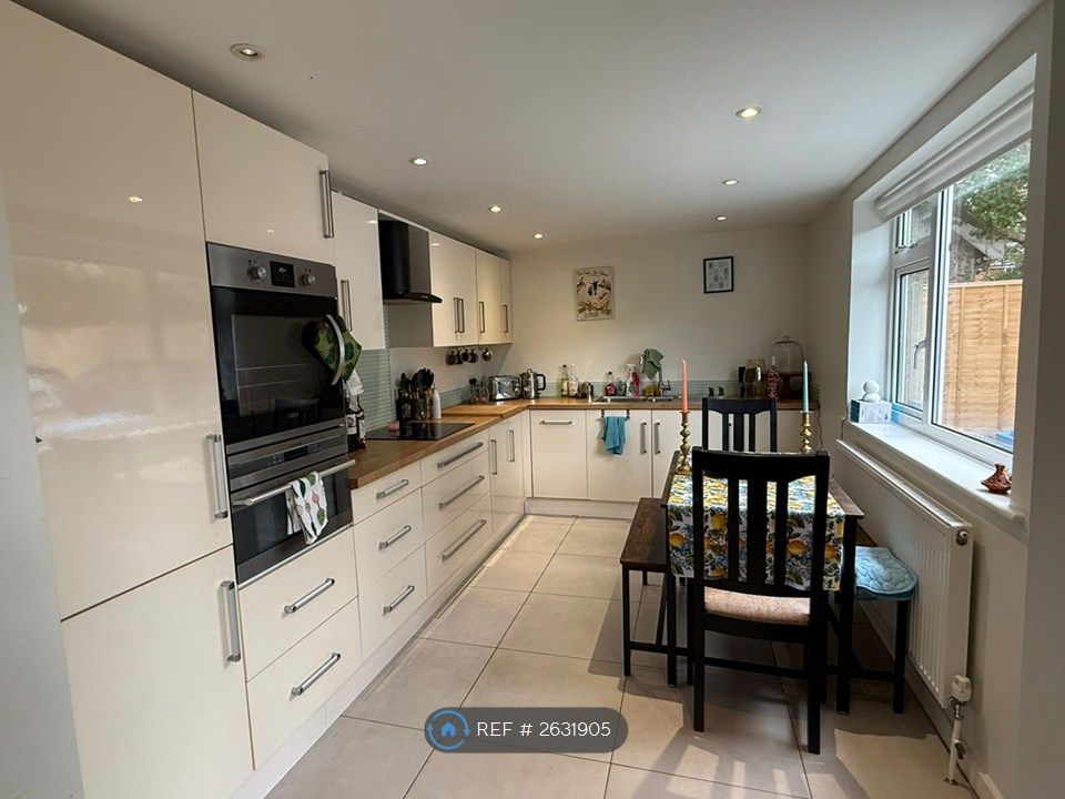 Property photo 2 of 12 Open Plan Kitchen