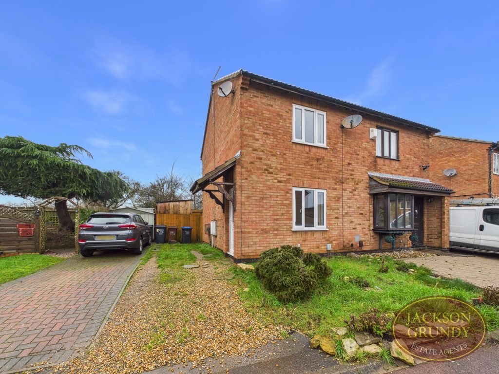 Property photo 1 of 17 Morgan Close