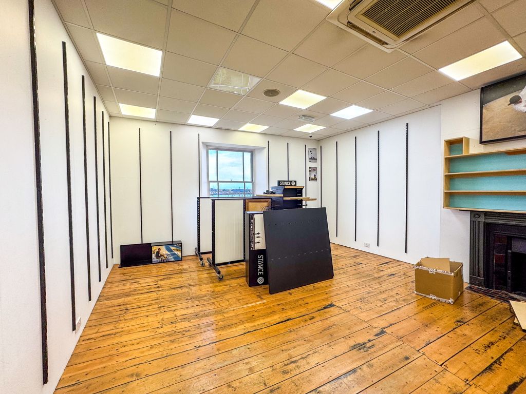 Property photo 3 of 14 Photo 2