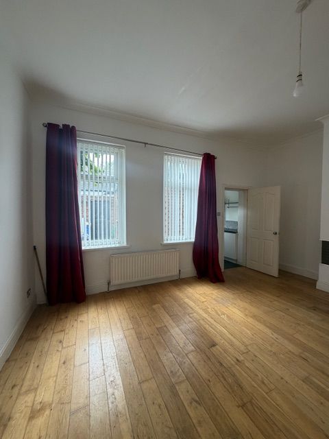 Property photo 3 of 14 82377Abf-cd37-4Ed3-8978-002Abab615cc