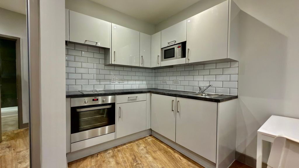 Property photo 2 of 13 Kitchen