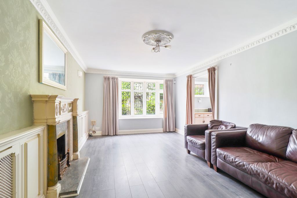 Property photo 3 of 21 Img_5997