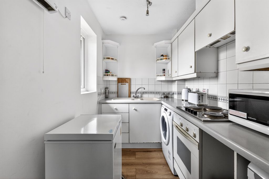 Property photo 3 of 17