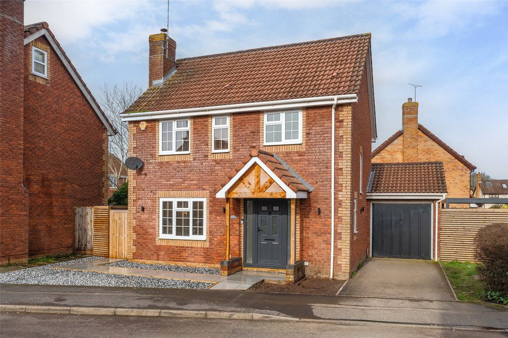 Property photo 1 of 18 Picture No. 11