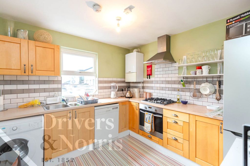 Property photo 1 of 6 Picture No. 06