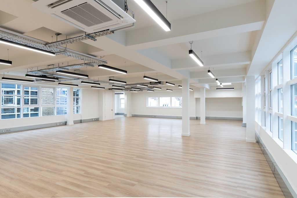 Property photo 1 of 9 Photo 7