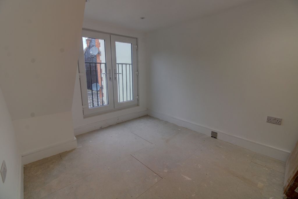 Property photo 2 of 7 Photo #2