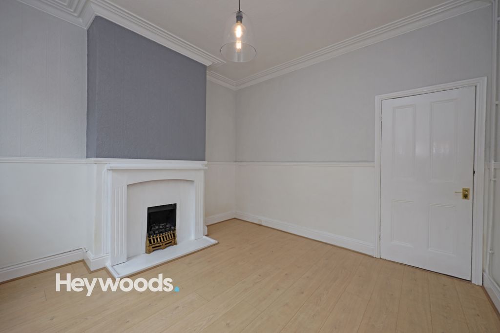Property photo 3 of 17 0F1A2057