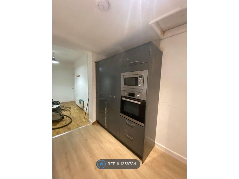 Property photo 2 of 8 Kitchen & Dining / Home Office Area