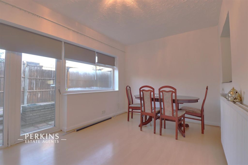 Property photo 2 of 7 Dining.Jpg