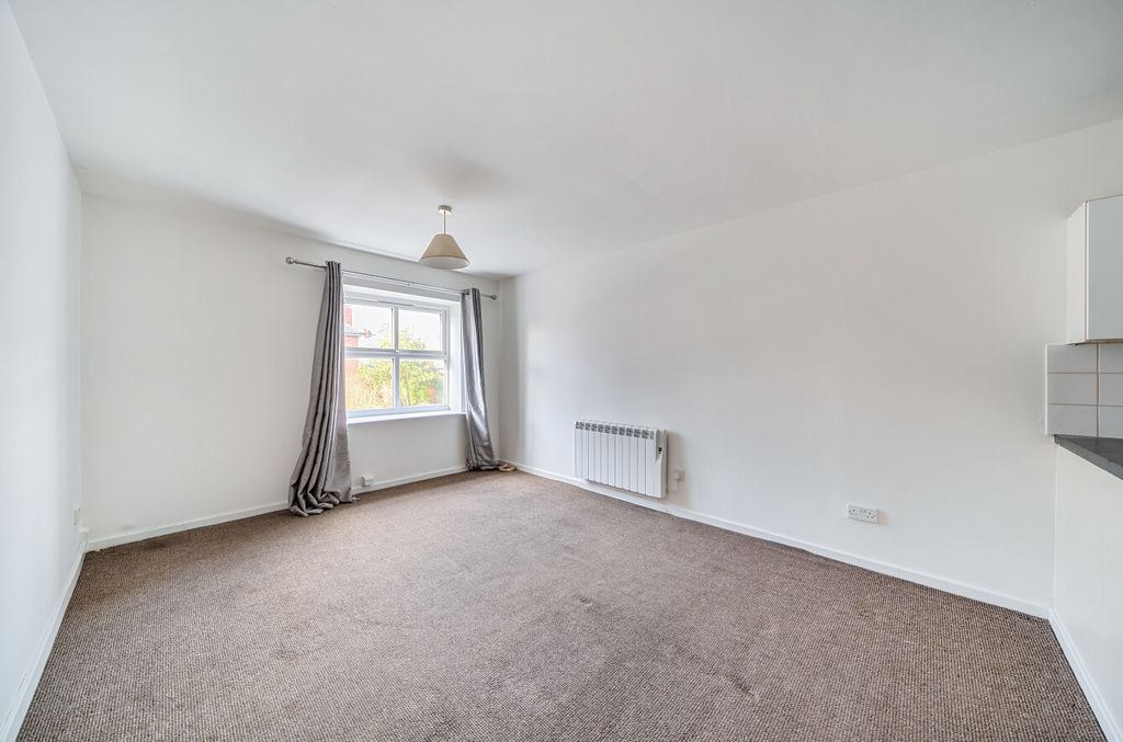 Property photo 3 of 11 Living Area