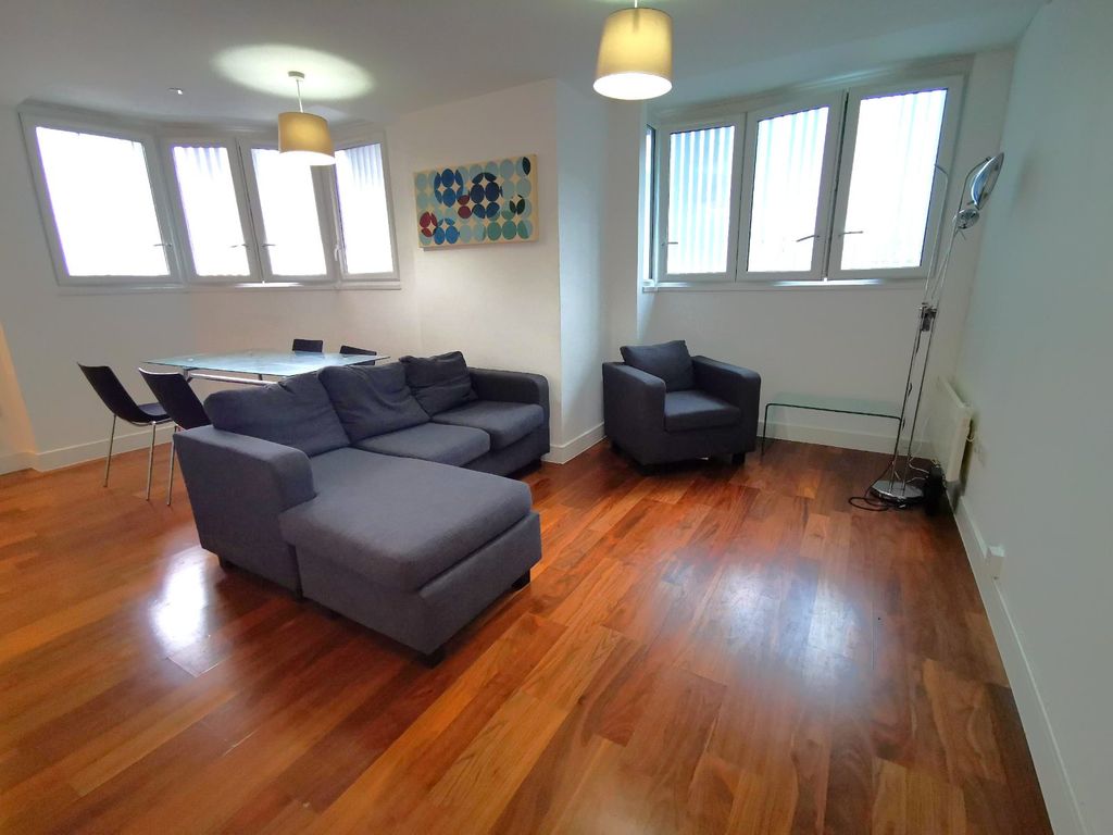 Property photo 2 of 6 Lounge Area