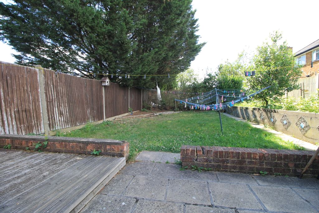 Property photo 2 of 6