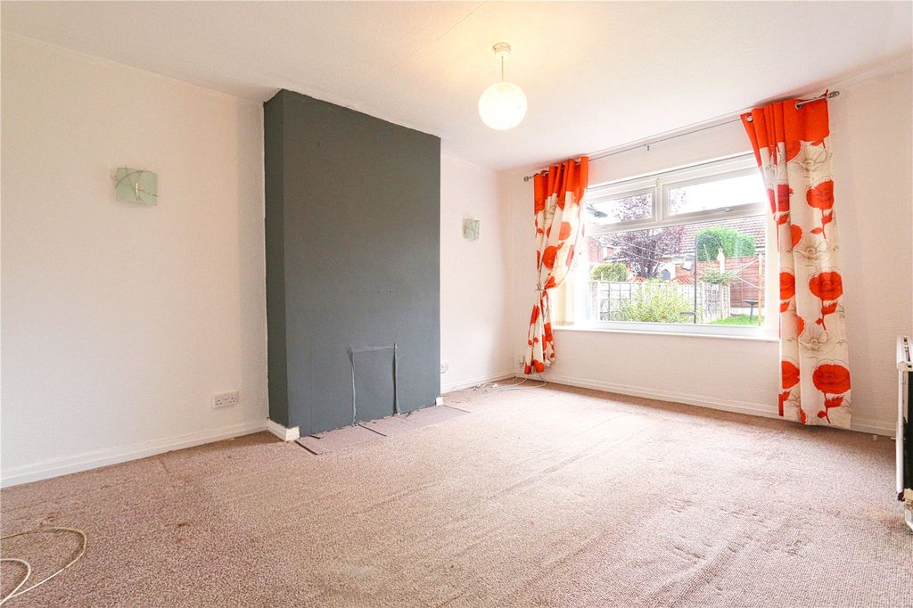 Property photo 2 of 10 Lounge