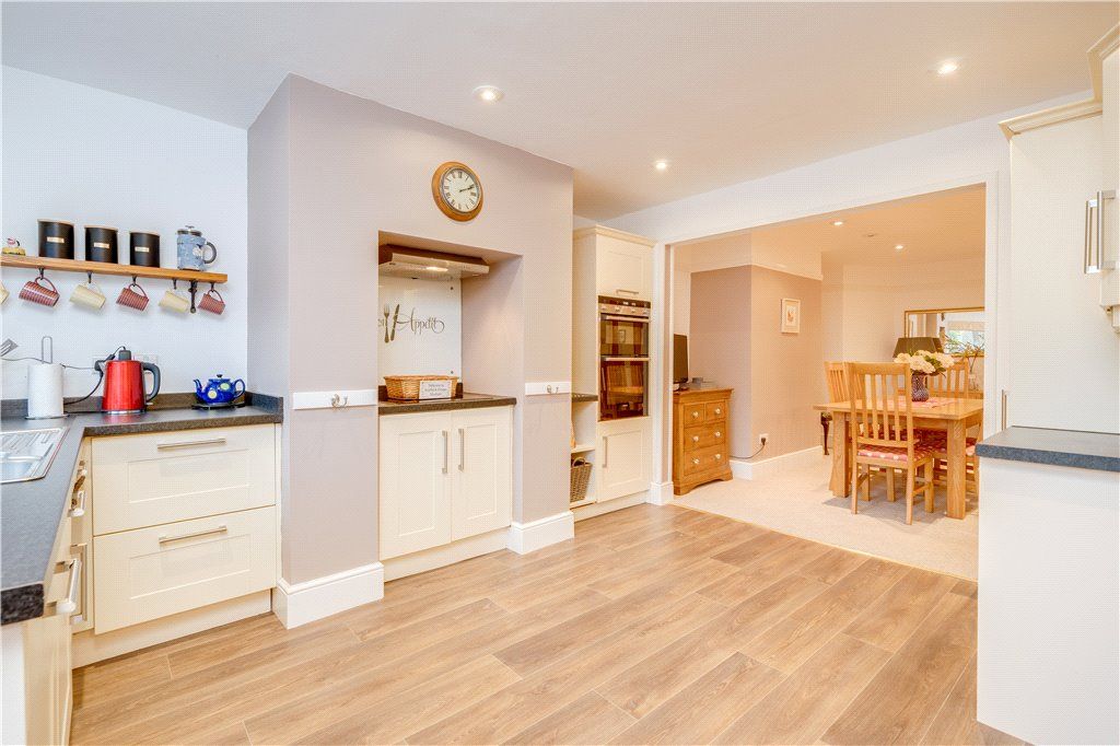 Property photo 3 of 25 Picture No. 32
