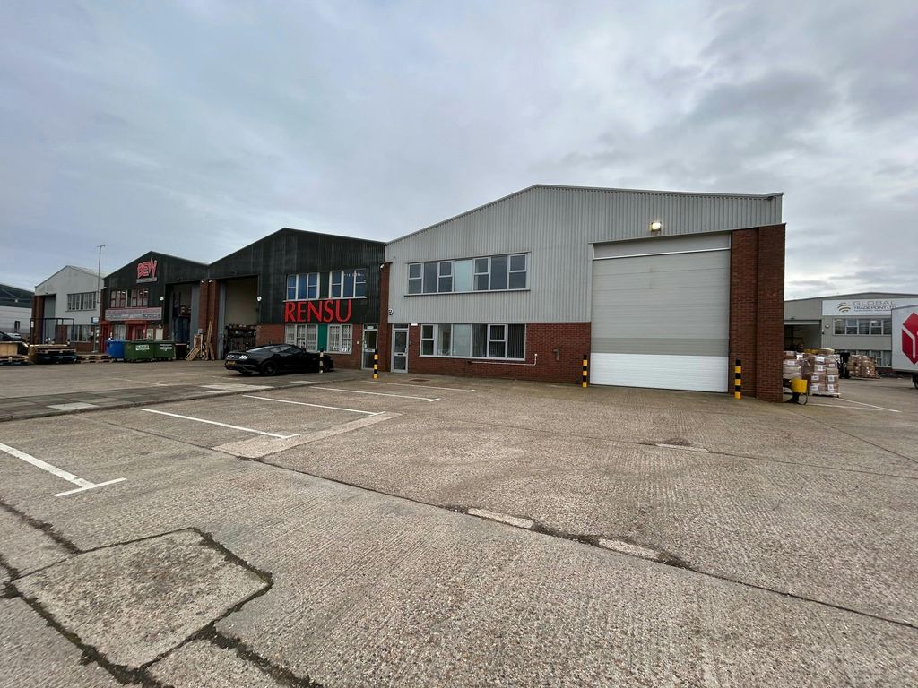 Property photo 1 of 6 Unit 1, Priors Way Industrial Estate