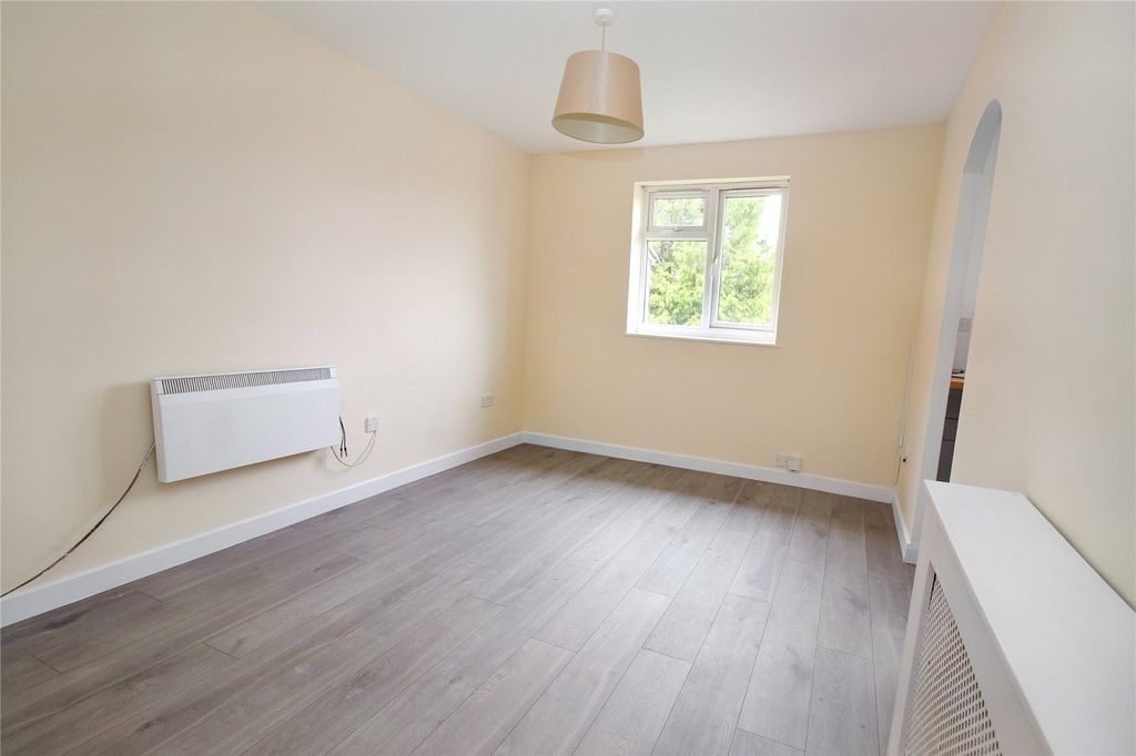 Property photo 2 of 9 Picture No. 03