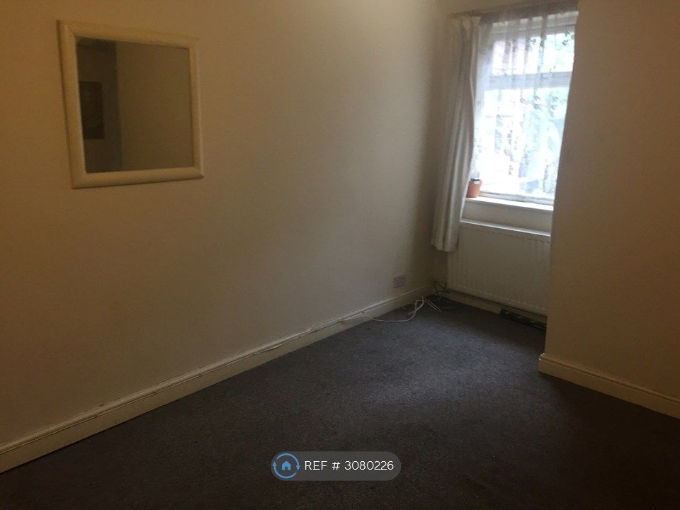 Property photo 1 of 16 Lounge