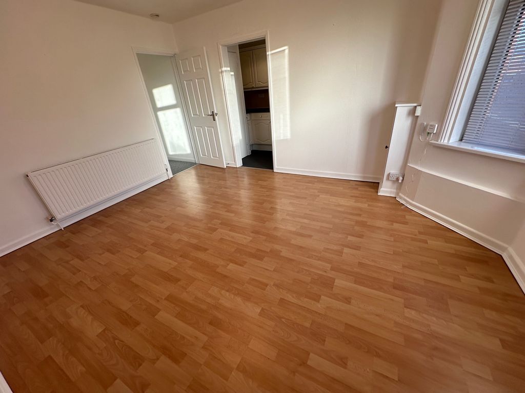 Property photo 2 of 10 Image