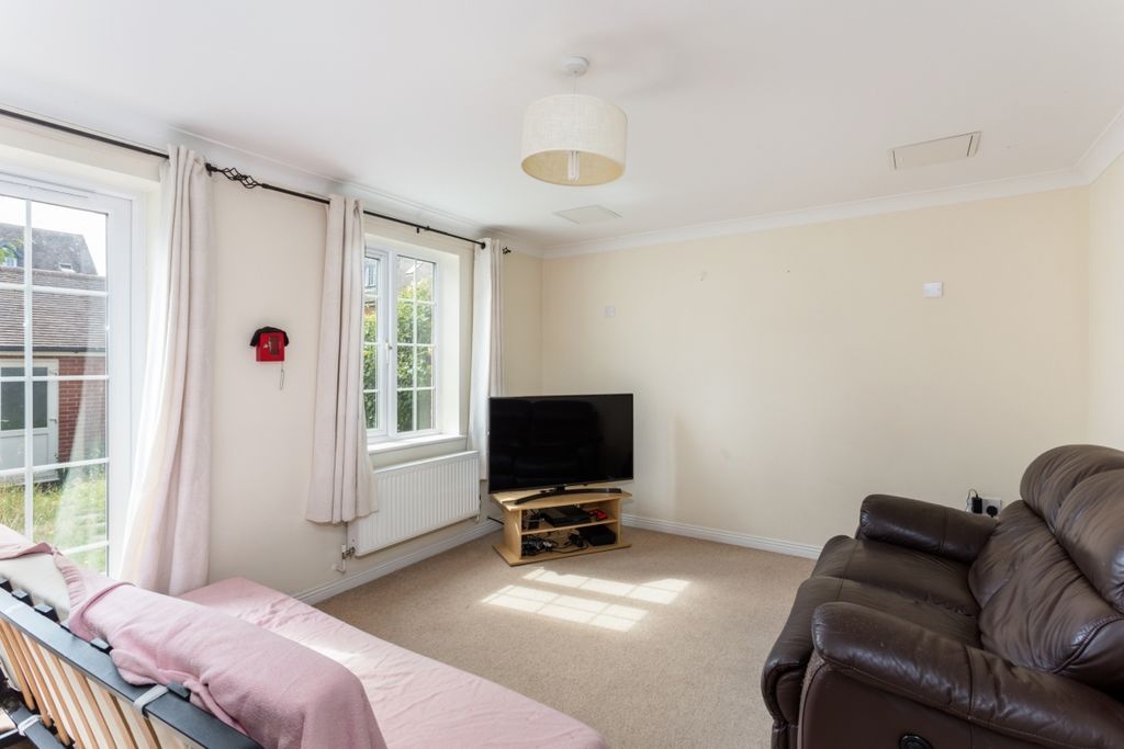 Property photo 3 of 13